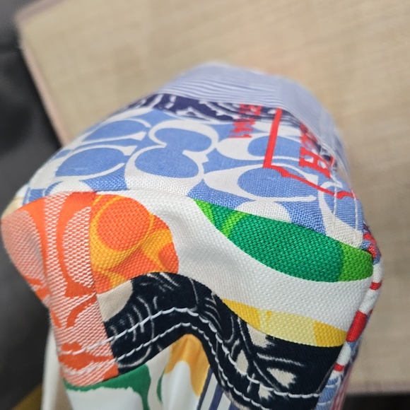 * SALE PRICE Coach VINTAGE Hampton Multicolor Patchwork Tote " No Hang Tag" - Picture 13 of 16